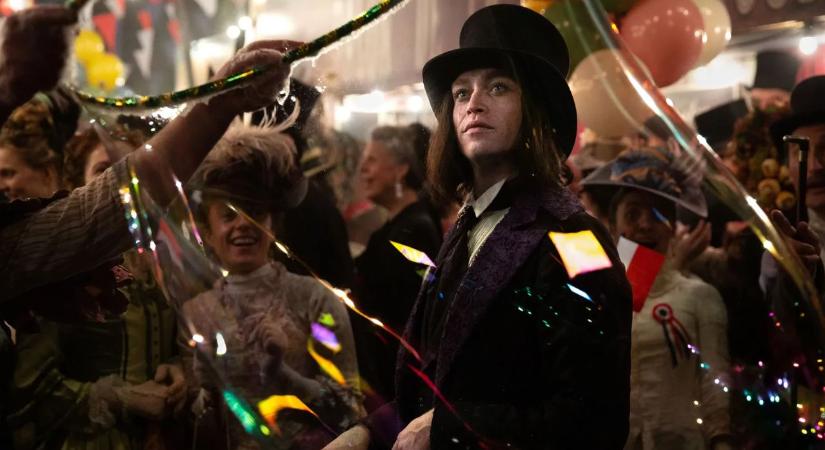 Drakula (Dracula: A love story, 2025) …avagy a Spektákulum vámpírjai