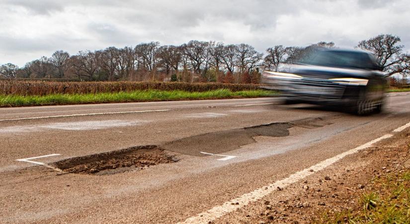 Sok bosszúságot okoztak a kátyúk ezen az útszakaszon, csütörtökön elkezdik a javításokat