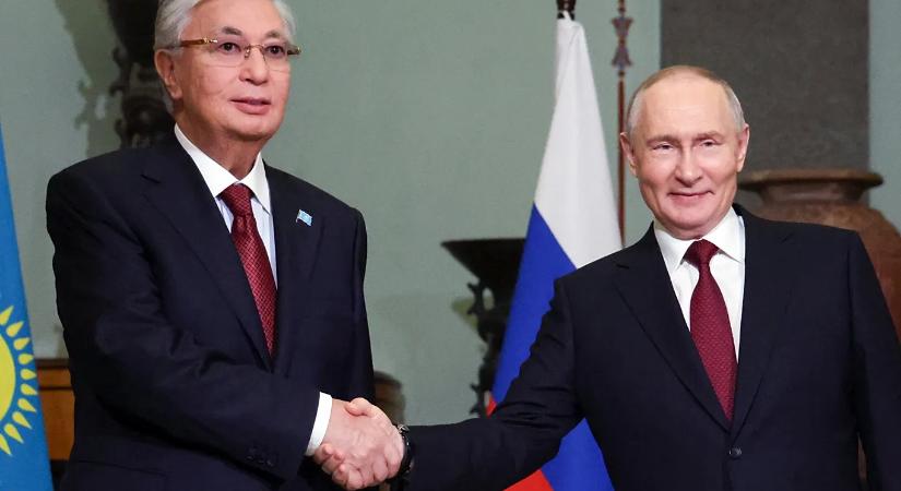 Kazahsztán hazatoloncolja az orosz ellenzékieket