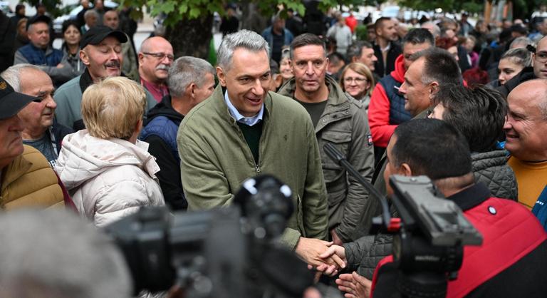 Ki szereti jobban a cigányokat?