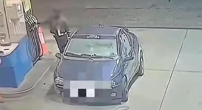 Jó ötletnek tűnt ezt tenni a benzinkúton, pofára esés lett a vége