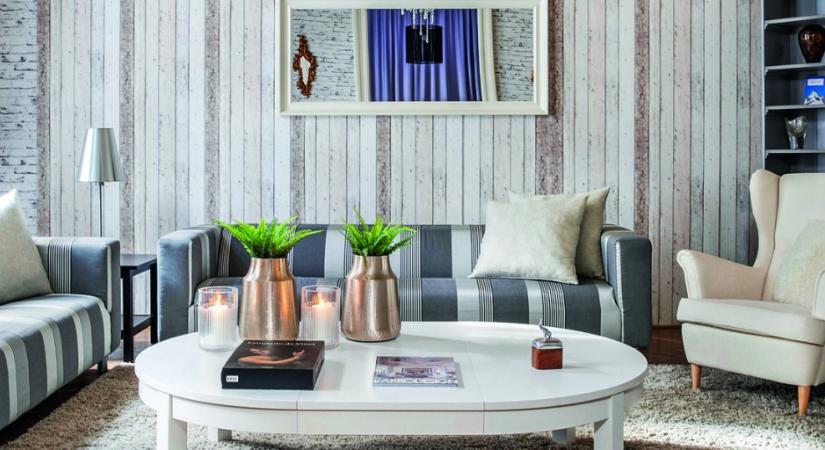 Télikert a bérház emeletén: vidéki kúriahangulat és nagypolgári építészeti jegyek egy pesti lakásban