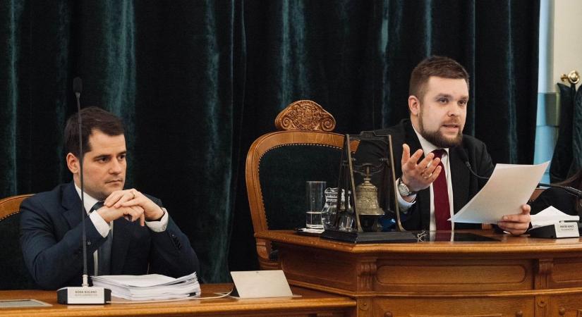 Gyanús szerződéskötés miatt magyarázkodik Győr polgármestere