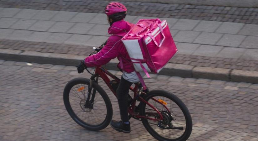 Futárnak öltözött, meglőtte áldozatát