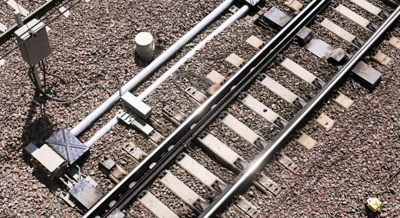 7,5 kilométer vasúti távközlési kábelt loptak el – jelentős kárt okoztak a MÁV-nak