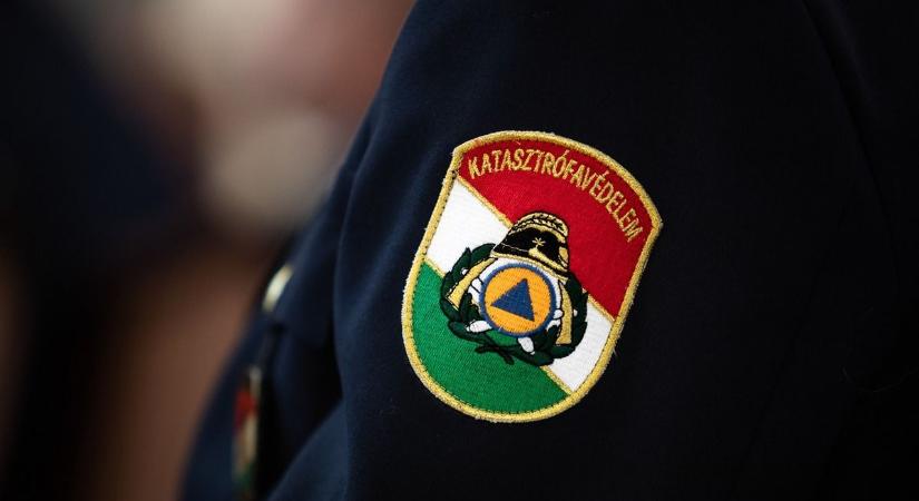 Mindenhol törmelékek hevernek – helyszíni fotó került elő a tegnapi baranyai balesetről