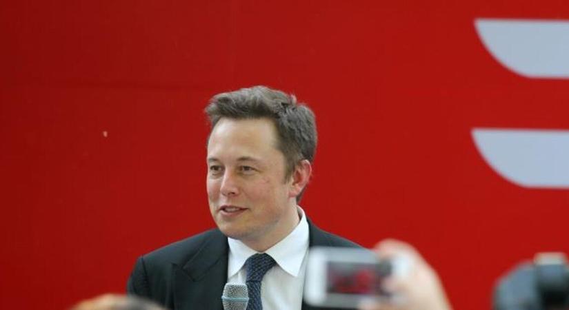 Elon Musk újabb megdöbbentő rekordot döntött meg