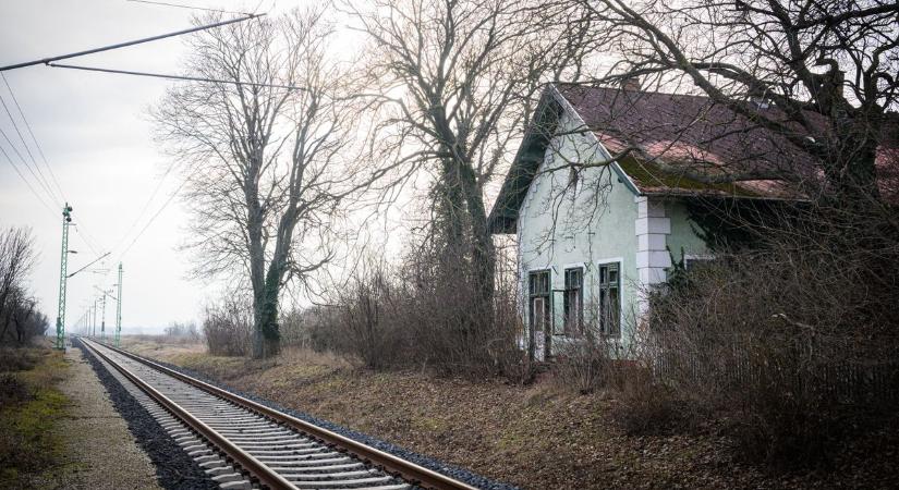 Mekszikópuszta, avagy az elveszett hanyi vasútvonal története - fotók, videó
