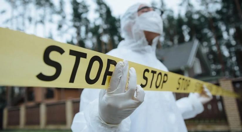 Gyanús biolabor miatt dúlt fel az FBI egy családi házat