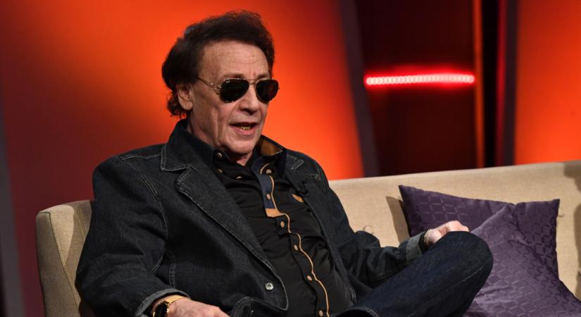 Közös gyertyagyújtás Fenyő Miklósért