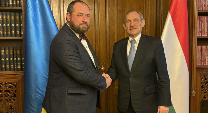 Sándor Fegyir ukrán nagykövet találkozott Pintér Sándor belügyminiszterrel