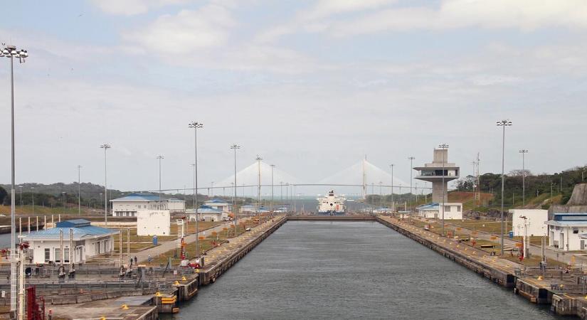Kína nagyon bedurvult, harc indult a Panama-csatornáért