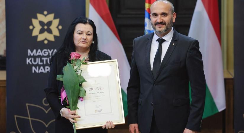 A kistelepülések kulturális életéért dolgozik, miniszteri elismeréssel díjazták Kovácsné Zay Beátát