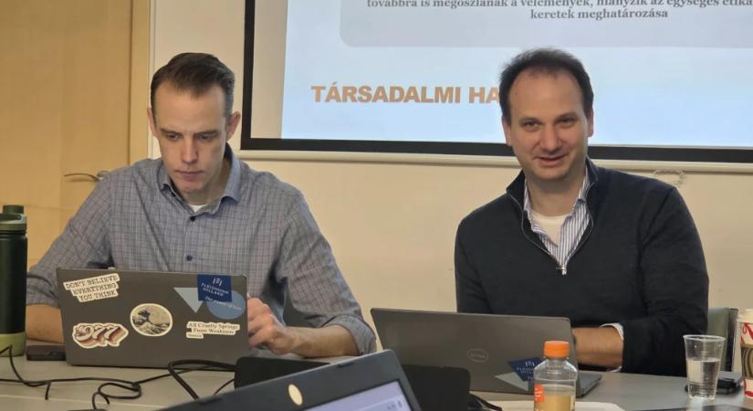 Mesterséges intelligencia: barát vagy ellenség? – workshop újságíróknak