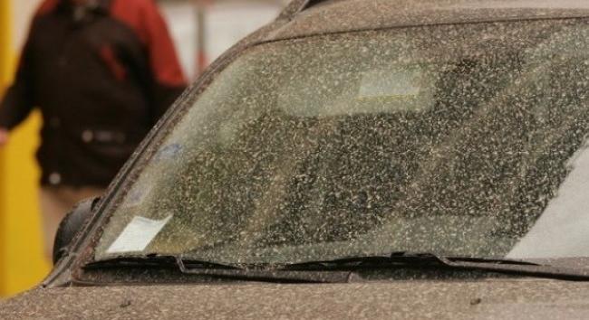 Még ez is! Szaharai porral érkezik a csapadék: saras eső várható többfelé