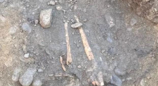 Emberi csontokra bukkantak Háromszéken csatornázás közben