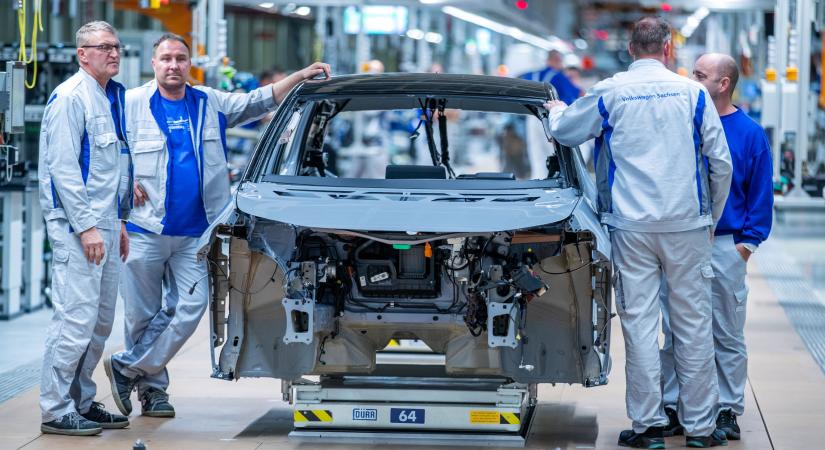 Beindulni látszik a német autoipar motorja