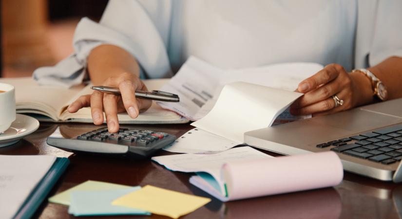 Figyelmeztet a NAV, nem jár automatikusan az adóvisszítérítés