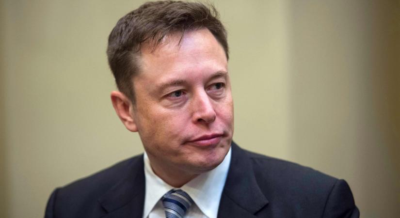 Európa szorít, Musk dühös