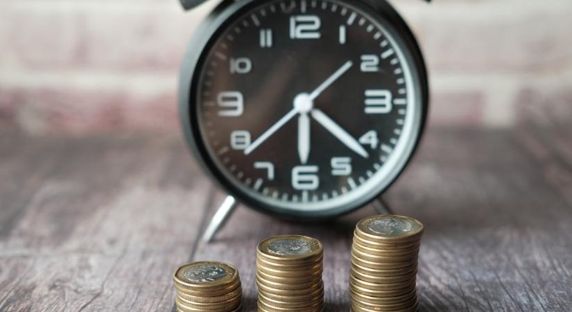 Ingyenes bankszámla nyugdíjasoknak? Ezt kell róla tudni