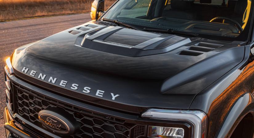 Félelmetes dízelszörny, szülinapra