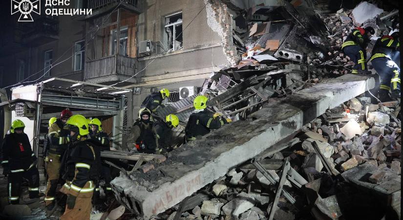 Az orosz légicsapások miatt kijeviek tízezrei maradtak fűtés nélkül