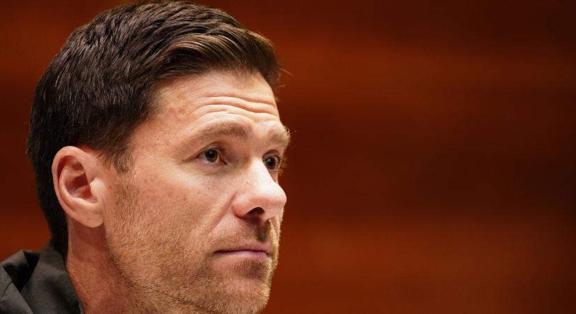 Kellemetlen fordulat Liverpoolban, Xabi Alonsóra hiába vár a klub