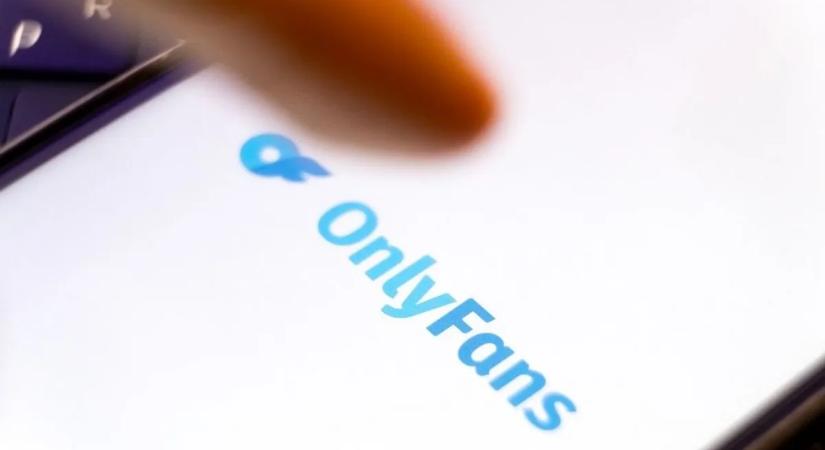 Egy 61 éves tanárnő titkos OnlyFans-karrierbe kezdett