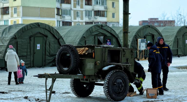 „Minusz húsz fokban fűtés és áram nélkül hagyni városokat nem katonai, hanem pszichológiai fegyver”