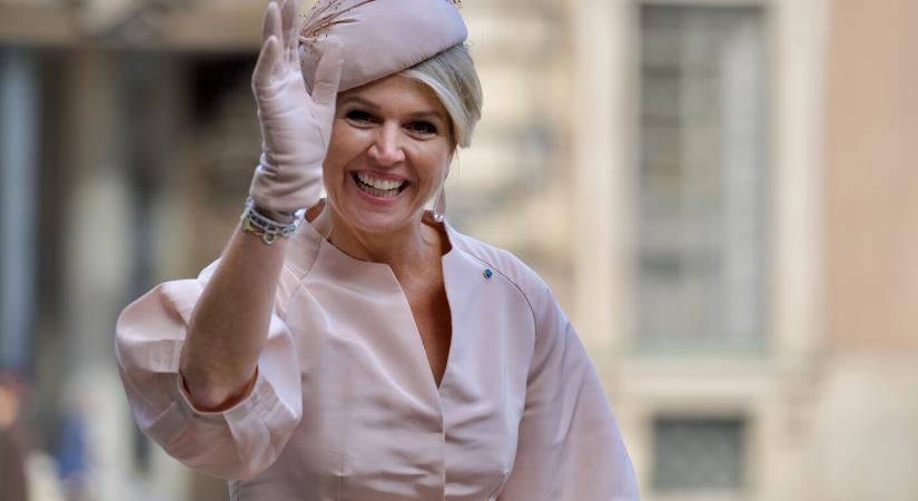 A holland királyné tartalékosként csatlakozik a fegyveres erőkhöz