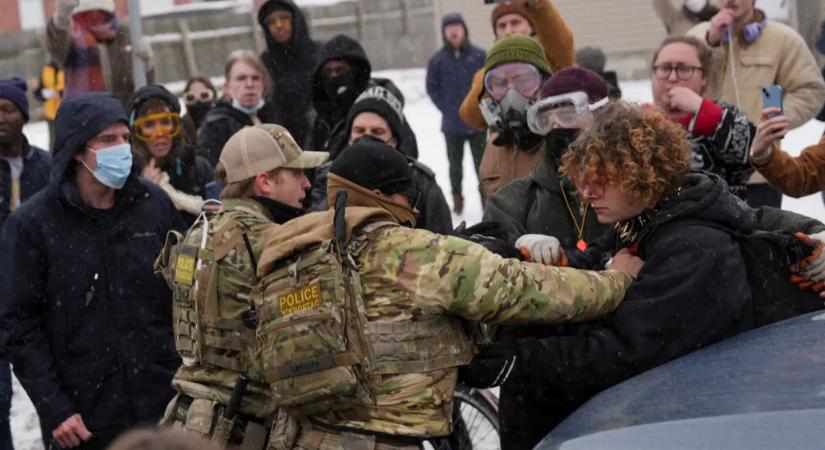 700 ICE-ügynököt vonnak ki Minnesotából