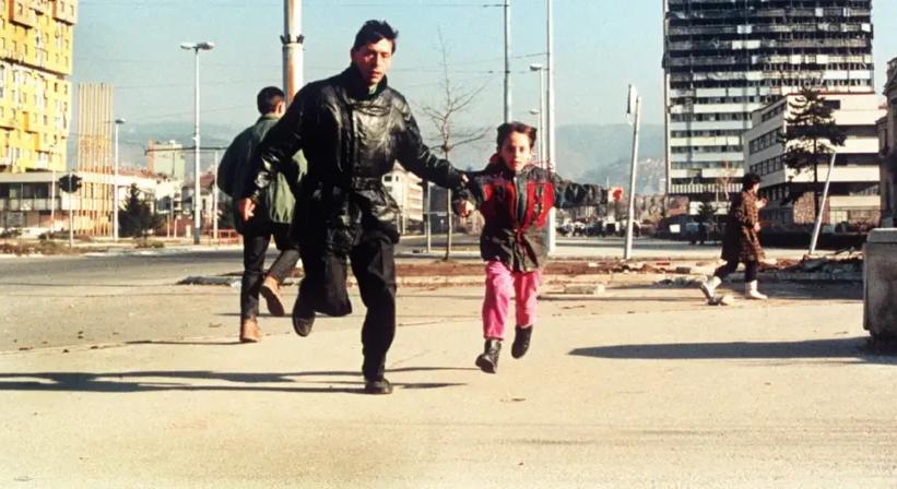 „Dicsekedett, hogy emberekre vadászott”