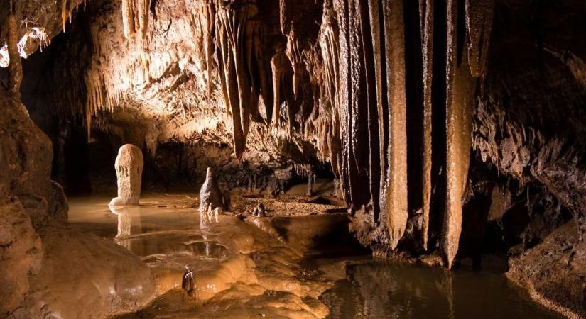 Hivatalos: bezárják Magyarország leghíresebb barlangját, most még utoljára meg lehet nézni – csak évek múlva nyitják ki újra