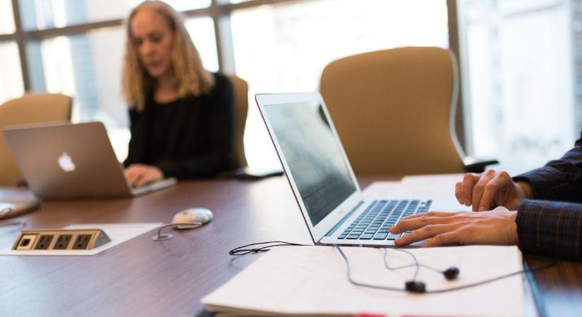 Miért nem érkezik meg a visszajáró adó? Erre figyelj a NAV-nál 2026-ban!