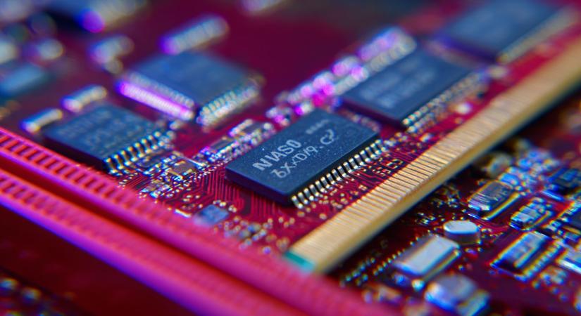 Brutális drágulás előtt a memória-piac: Akár 110%-os áremelkedés is jöhet