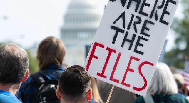 Persze, hogy a Counter-Strike is szerepel az Epstein-aktákban