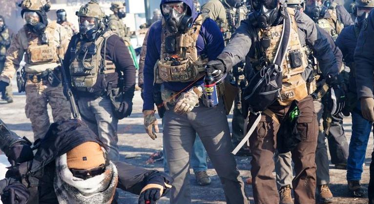 Trump "határcárja" azonnal 700 bevándorlási tisztviselőt von ki Minnesotából