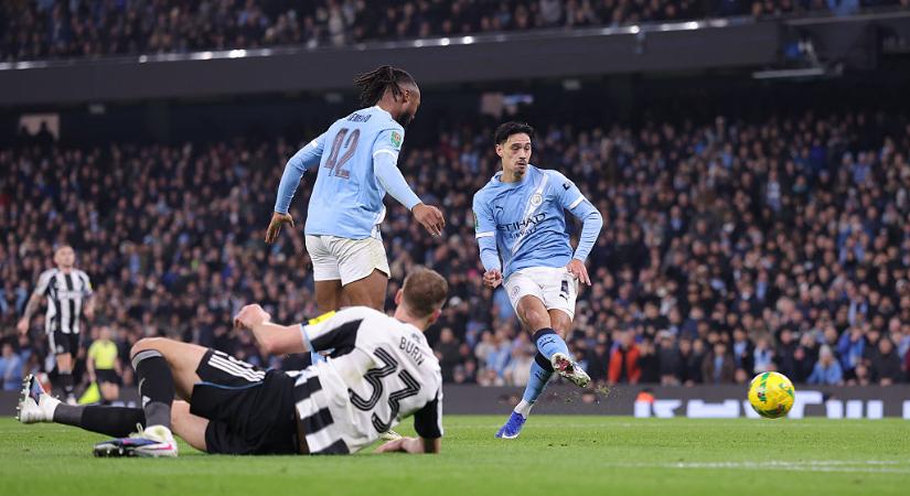 Angol Ligakupa: kettős győzelemmel jutott be a döntőbe a Manchester City – videóval