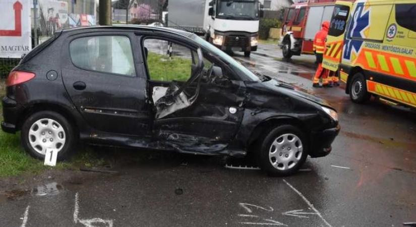 Súlyos balesetet okozott a kamionos Hajdúnánáson – így magyarázta tettét