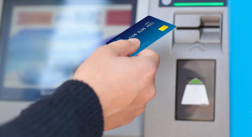 A Wise lépett, a Revolut kivár: így reagáltak a fintechek az új magyar ATM-szabályokra