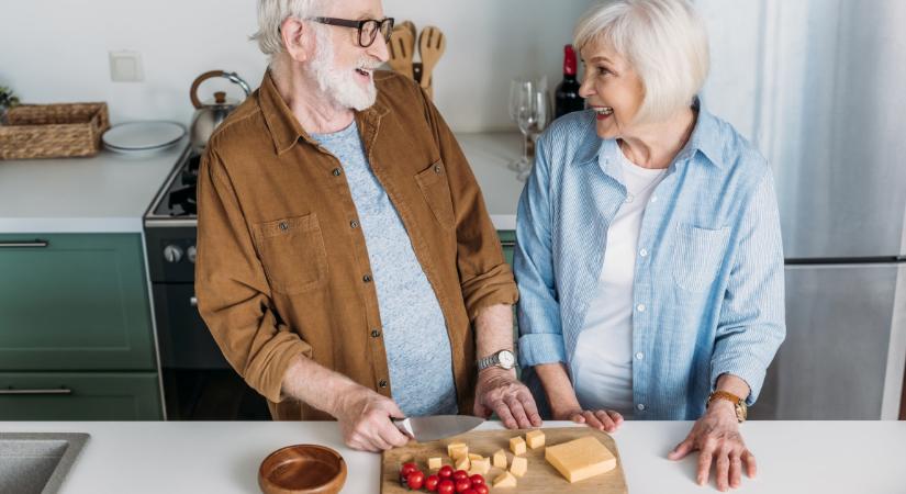 Az idősek étrendjéből gyakran kimarad, pedig az egyik legértékesebb sajtféle