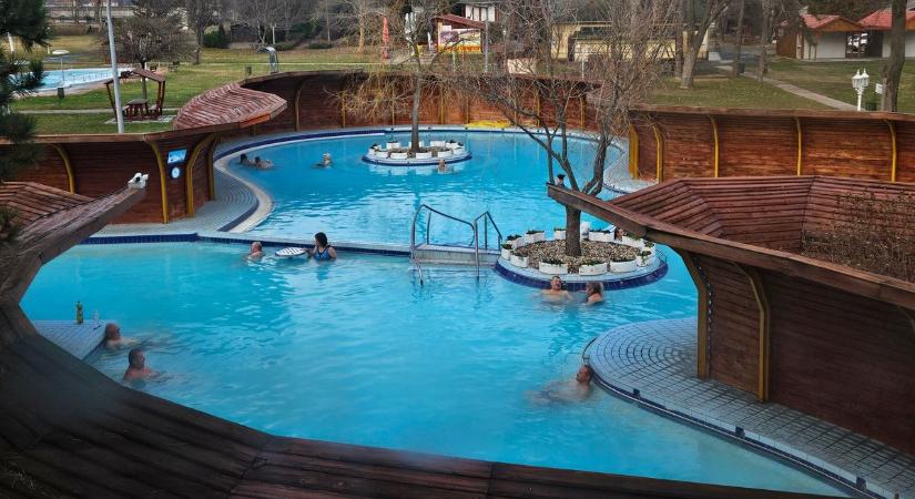 Fúrni kezdtek a gyárban, a nők csodatevő gyógyvizét találták meg