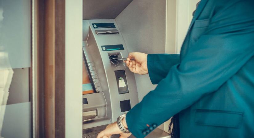 Azonnali bejelentést tett a bank, brutális leállás jön, még az átutalásaidat is visszautasíthatják, itt vannak a legfontosabb dátumok