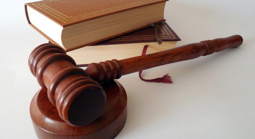 442 alkalommal csalt hamis aranylapokkal két győri férfi