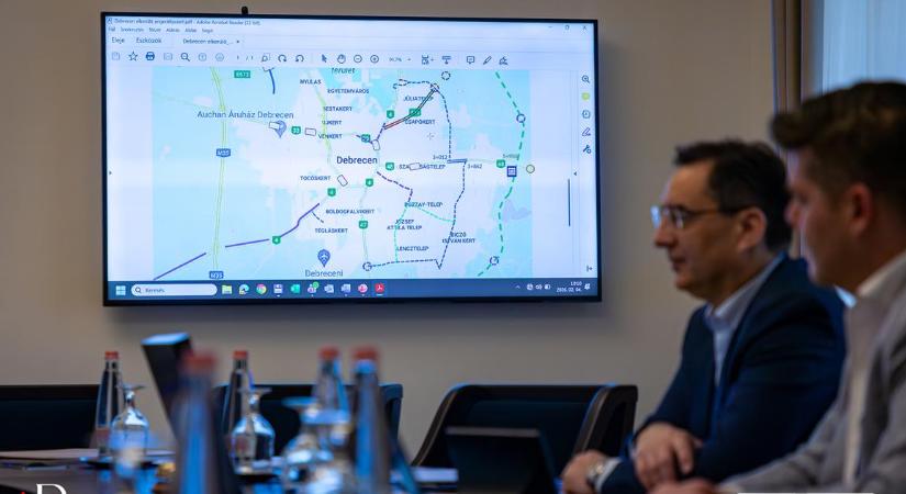 Debrecen idei közlekedési fejlesztésiről tárgyalt Papp Lászó a minisztériummal