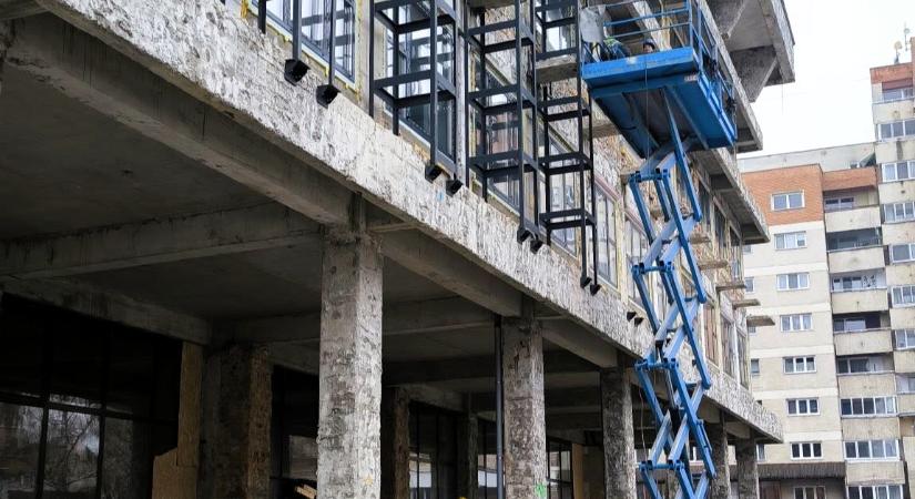 A „téli álom” után folytatódnak Hargita Megye Tanácsának nagyberuházásai