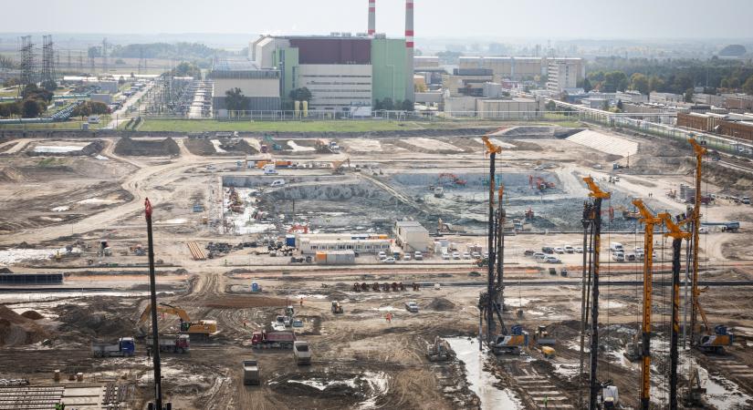 Történelmi pillanat: hivatalosan is elrajtolt a paksi bővítés