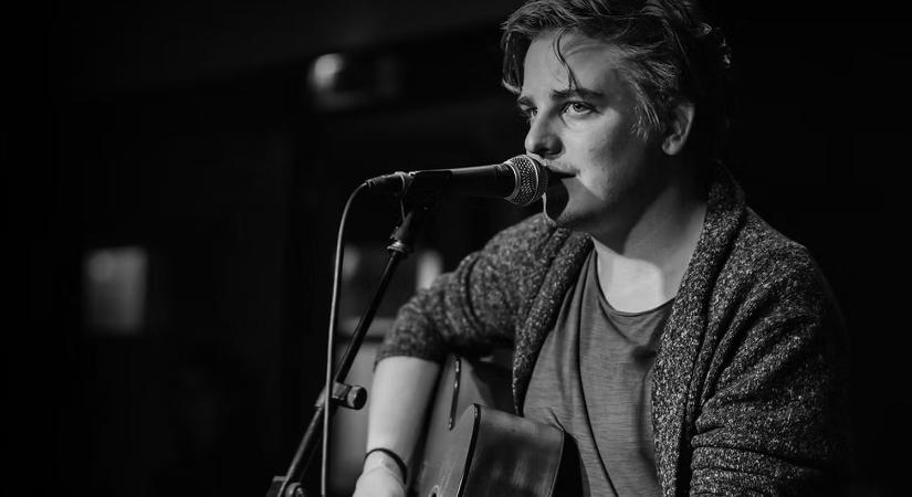 Viszlát nyár – 5 éve hunyt el Siklósi Örs, az AWS énekese