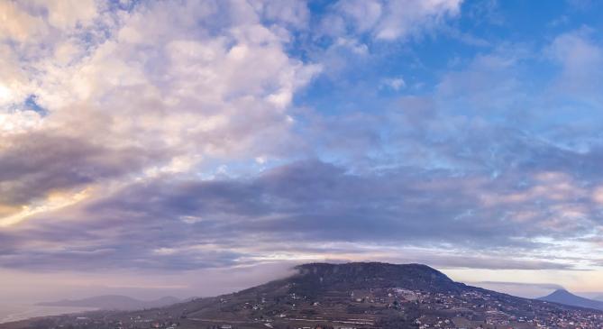 Nem fog izgalmakat tartogatni a hétvége időjárása