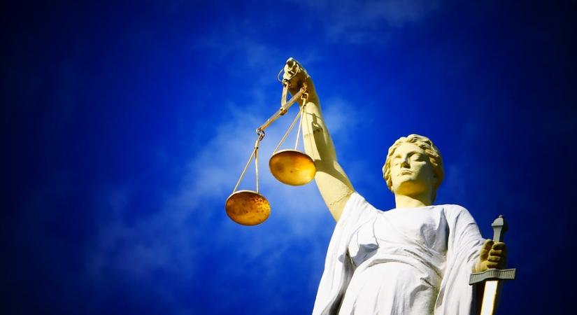 Nem szüntetett meg szolidaritási adóval kapcsolatos pert a bíróság